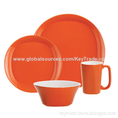 16 Pieces Dinner Set in Round Shape with Stoneware